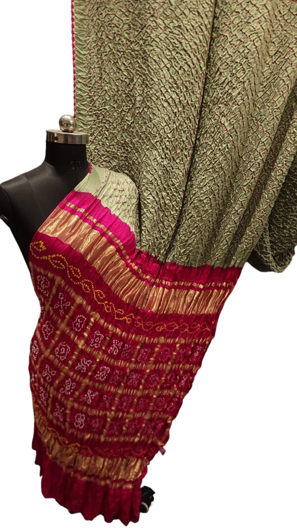 Light Olive Pure Gajisilk chex Pallu Badhani Saree