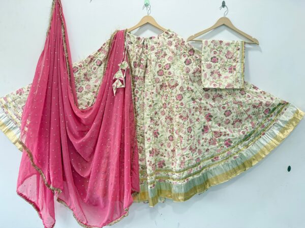 Pure camric cotton heavy lappa border chaniya choli