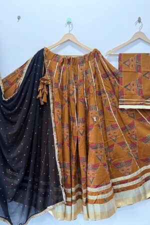 Pure camric cotton heavy lappa border chaniya choli
