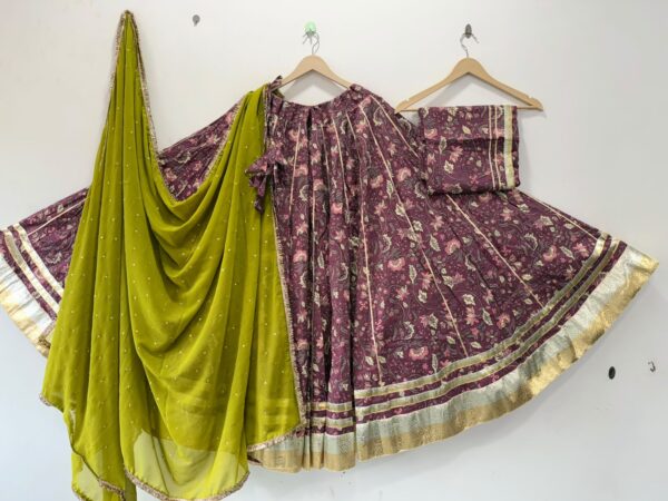Pure camric cotton heavy lappa border chaniya choli