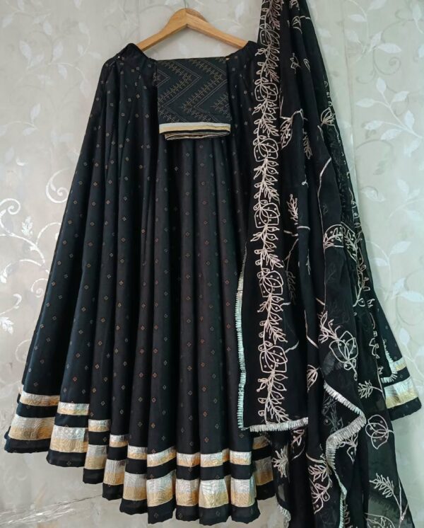 Elegant Parmpara Silk Lehenga Choli Set with Embroidered Dupatta
