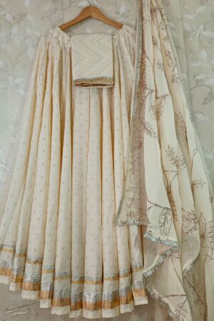 Elegant Parmpara Silk Lehenga Choli Set with Embroidered Dupatta